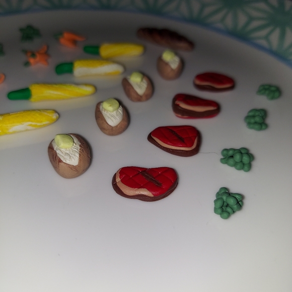 Mini steak dinner polymer clay dollhouse / barbie food - Picture 2 of 6